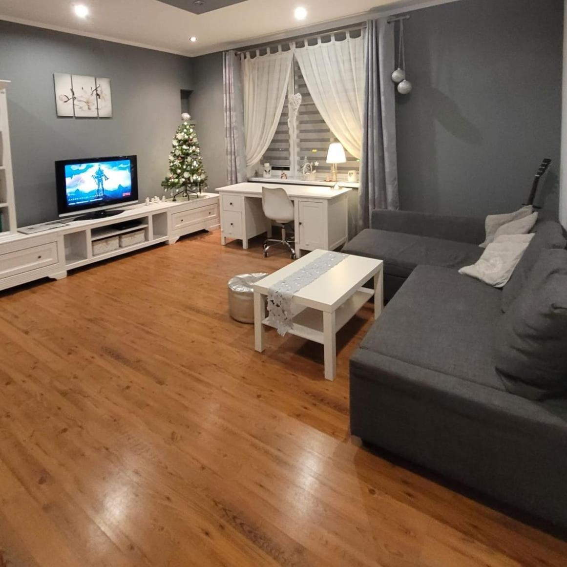 Apartament Pablo 75M2 W Centrum Tarnowskich Gor ทานอฟสเก กูเร ภายนอก รูปภาพ